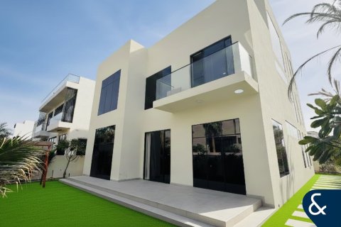 Villa em Jumeirah Village Triangle, Dubai, EAU 5 quartos, 469 m2 № 688699
