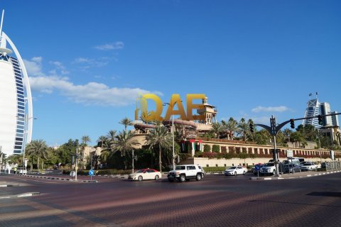 Villa Umm Suqeim, Dubaijā, AAE 5 istabas, 455.2 m2 Nr. 278481