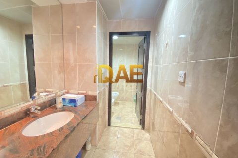 Vilë në Umm Suqeim, Dubai, Emiratet e Bashkuara Arabe 5 dhoma gjumi, 455.2 m2. № 278481 - Foto 10