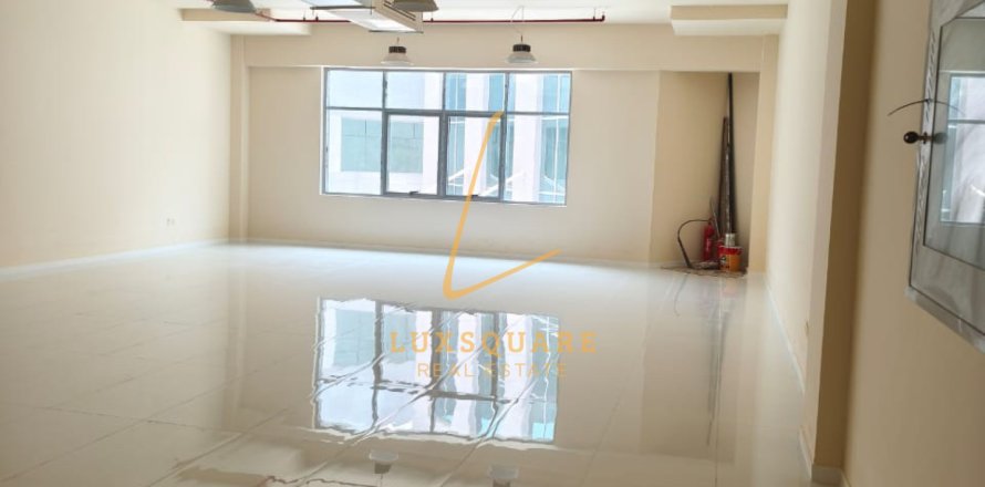 Dubai Investment Park, Dubai, संयुक्त अरब अमीरात में कार्यालय, 118 वर्ग मीटर, संख्या 723324