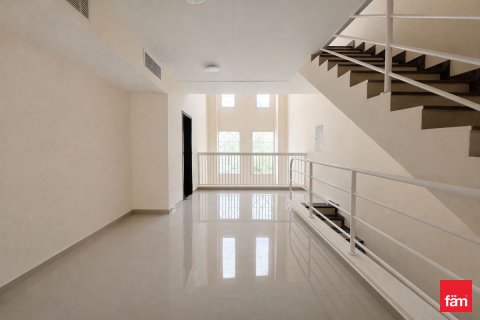 خانه شهری برای اجاره در Dubai، امارات متحده عربی 5 خوابه ، 192.6 متر مربع ، شماره 766524 - تصویر 2