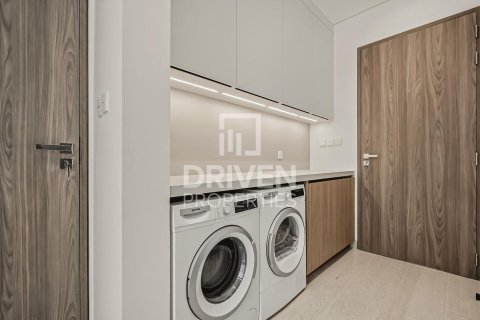 Vila di Jumeirah Park, Dubai, UAE 5 bilik tidur, 704.3 meter persegi № 761669 - foto 7