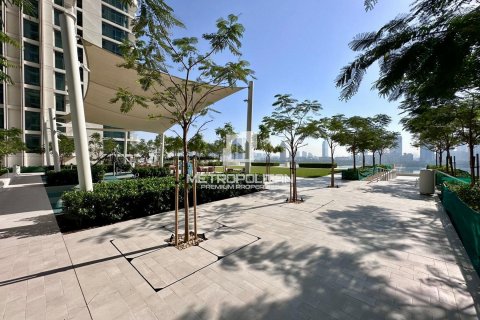 Apartment in Dubai Harbour, Dubai, UAE 2 bedrooms, 119 sq.m. № 665403 - photo 13
