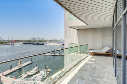 Apartmen Hotel di Deira, Dubai, UAE 2 bilik tidur, 204.11 meter persegi № 750589 - foto 6