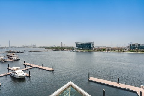 Apartmen Hotel di Deira, Dubai, UAE 2 bilik tidur, 204.11 meter persegi № 750589 - foto 5