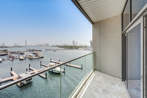 Apartmen Hotel di Deira, Dubai, UAE 2 bilik tidur, 204.11 meter persegi № 750589 - foto 9