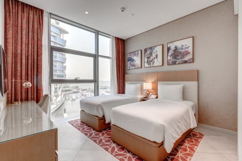 Apartmen Hotel di Deira, Dubai, UAE 2 bilik tidur, 204.11 meter persegi № 750589 - foto 15