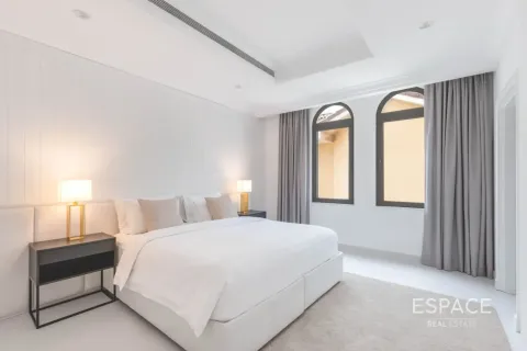 Villa in affitto a Palm Jumeirah, Dubai, EAU 5 camere da letto, 557 mq. № 738446 - foto 12
