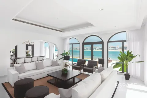 Villa in affitto a Palm Jumeirah, Dubai, EAU 5 camere da letto, 557 mq. № 738446 - foto 3