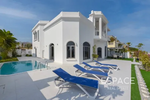 Villa em Palm Jumeirah, Dubai, EAU 5 quartos, 465 m2 № 738444