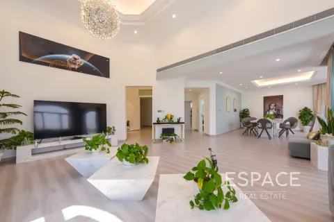 Vila v Palm Jumeirah, Dubai, SAE 5 ložnice, 465 m² Č.: 738444 - fotografie 7