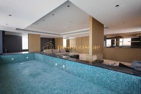 Vilë në Golf City, Dubai, Emiratet e Bashkuara Arabe 6 dhoma gjumi, 683 m2. № 664168 - Foto 14
