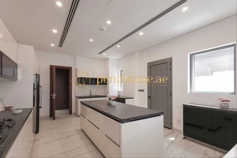 Vilë në Golf City, Dubai, Emiratet e Bashkuara Arabe 6 dhoma gjumi, 683 m2. № 664168 - Foto 9