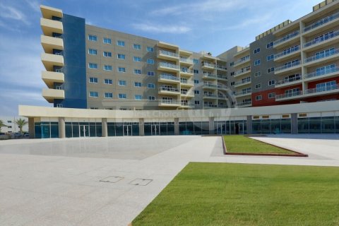 Al Reef, Abu Dhabi, BAE’de satılık daire 2 yatak odası, 114.9 m² No 731260 - fotoğraf 16