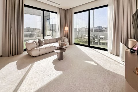 Villa en alquiler en Dubai, EAU 7 dormitorios, 557.4 m2 № 750234 - foto 12