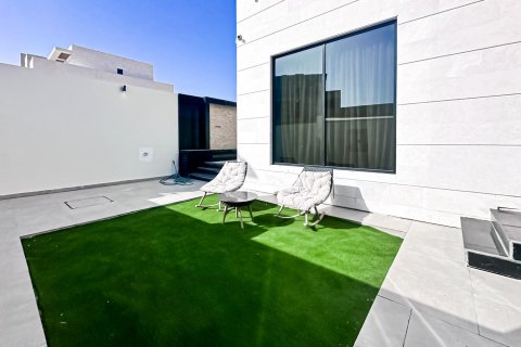 Villa en alquiler en Dubai, EAU 7 dormitorios, 557.4 m2 № 750234 - foto 18