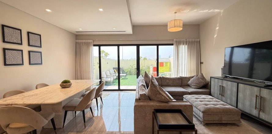 Kuća u nizu u gradu Dubai, UAE 4 spavaće sobe, 180 m2 Br. 725830
