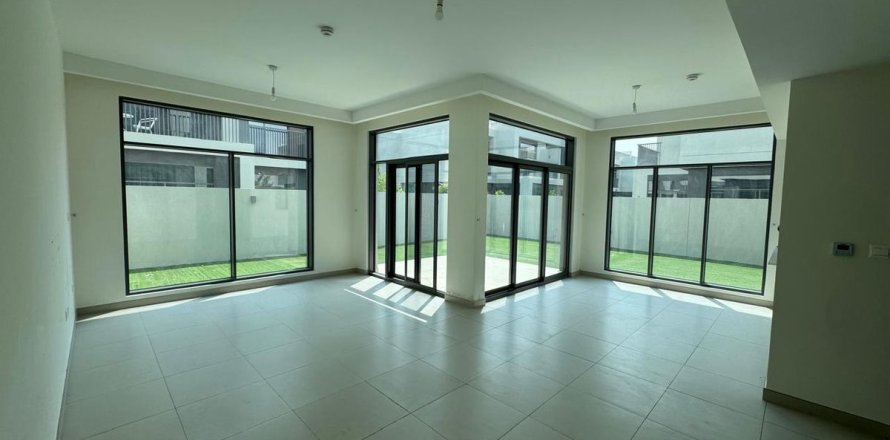 Dubai, BAE’de sıra ev 5 yatak odası, 323.6 m&sup2; No 740798