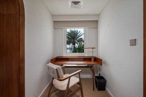 Villa à louer à Al Garhoud, Dubai, EAU 4 chambres, 334.45 m2 № 749769 - photo 13