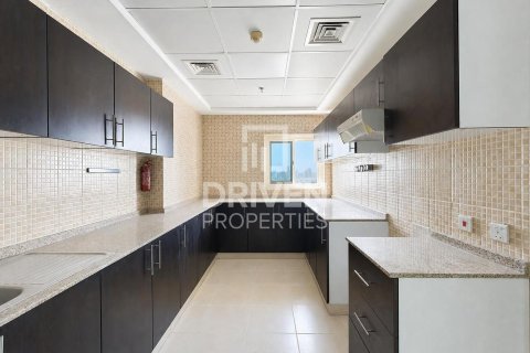 Lägenhet till försäljning i Dubai Sports City, Dubai, UAE 3 sovrum, 240.62 kvm Nr. 761501 - fotografi 14