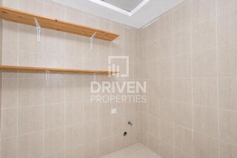 Lägenhet till försäljning i Dubai Sports City, Dubai, UAE 3 sovrum, 240.62 kvm Nr. 761501 - fotografi 15