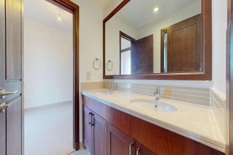 Villa en venta en Dubai, EAU 5 dormitorios, 453 m2 № 734216 - foto 12