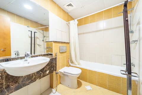 Lägenhet till försäljning i Dubai Marina, Dubai, UAE 2 sovrum, 94 kvm Nr. 734218 - fotografi 13