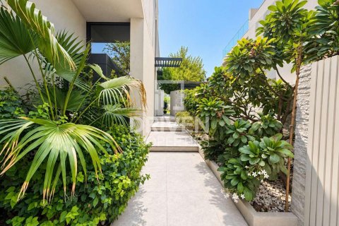 Villa te huur in Dubai Hills Estate, Dubai, VAE 4 slaapkamers, 323.12 vr.m., nr 768194 - foto 2