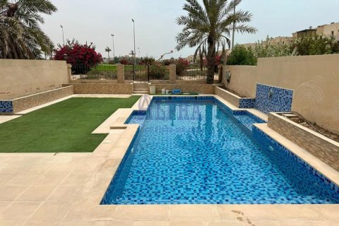 Al Hamra Village、Ras Al Khaimah、UAEにあるタウンハウス 3ベッドルーム、274.1 m2 No706126