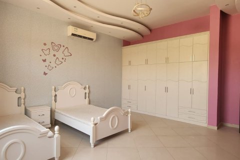 Villa sa Ras Al Khaimah, UAE 6 silid-tulugan, 794 sq.m. № 734546 - larawan 8