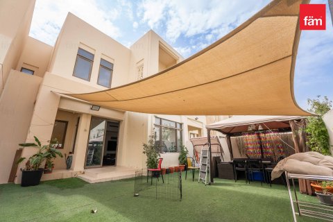 Villa en Reem, Dubai, EAU 3 dormitorios, 220 m² № 699920
