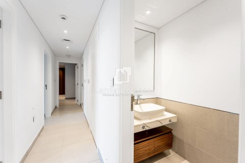 Huoneisto Umm Suqeim, Dubai, Arabiemiraatit 3 makuuhuonetta, 194 m2 № 663518 - kuva 16