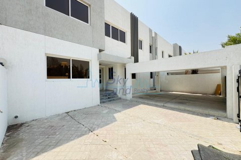 Villa zur Miete in Umm Suqeim, Dubai, VAE 4 Schlafzimmer, 372 m2 Nr. 634986 - Foto 26