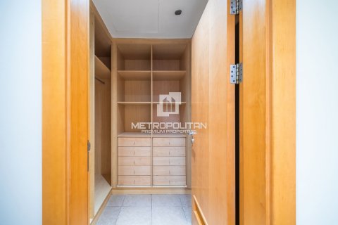 Apartman u gradu Palm Jumeirah, Dubai, UAE 3 spavaće sobe, 204 m2 Br. 664764 - Slika 14