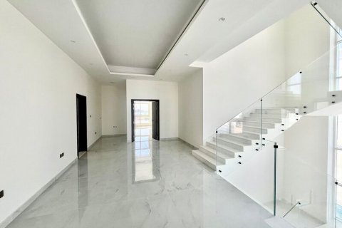 Villa in affitto a Al Barsha, Dubai, EAU 5 camere da letto, 903.64 mq. № 637529 - foto 4