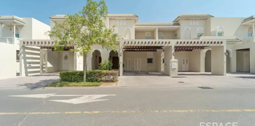Kaupunkipientalo Al Furjan, Dubai, Arabiemiraatit 3 makuuhuonetta, 283 m2 № 661015