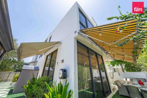 Villa i Dubai, UAE 6 sovrum, 404.9 kvm Nr. 714292