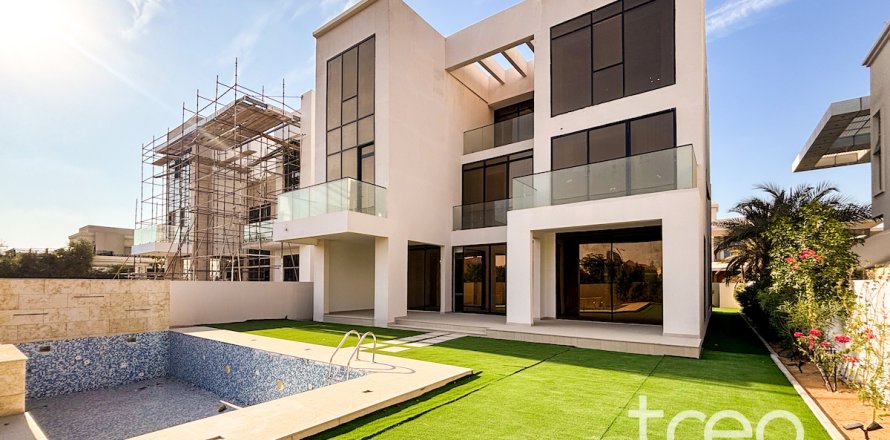 Villa in Jumeirah Park, Dubai, VAE: 7 Schlafzimmer, 752.51 m2 Nr. 733405
