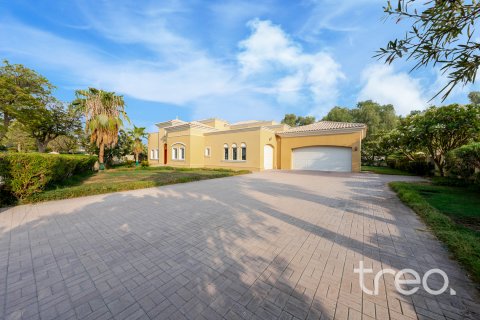 Villa a Arabian Ranches, Dubai, EAU 5 camere da letto, 829.07 mq. № 733403