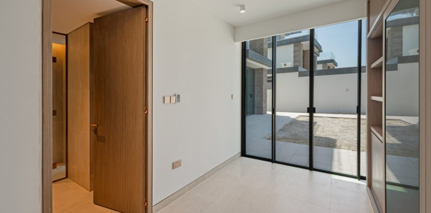 Rijtjeshuis in Tilal Al Ghaf, Dubai, VAE 5 slaapkamers, 565 vr.m. nr 728754