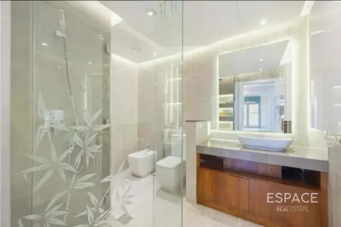 Apartament de închiriat în Palm Jumeirah, Dubai, EAU 3 dormitoare, 199 mp.  №738371 - poză 6