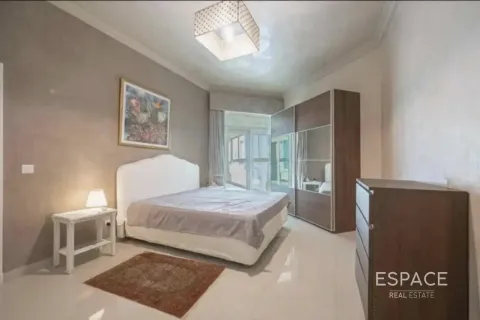 Apartament de închiriat în Palm Jumeirah, Dubai, EAU 3 dormitoare, 199 mp.  №738371 - poză 9