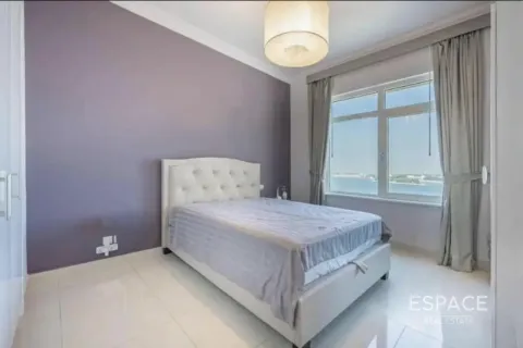 Apartament de închiriat în Palm Jumeirah, Dubai, EAU 3 dormitoare, 199 mp.  №738371 - poză 4