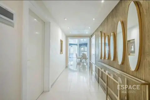 Lakás itt: Palm Jumeirah, Dubai, EAE, 3 hálószoba, 199 m², azonosító: 738371