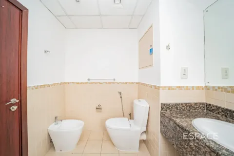 Apartman u Jumeirah Beach Residence, Dubai, UAE 2 spavaćih soba, 107 m2 Br. 738370 - fotografija 12