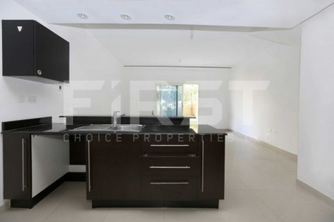 Villa te koop in Al Reef, Abu Dhabi, VAE 2 slaapkamers, 170.2 vr.m., nr 731440 - foto 5