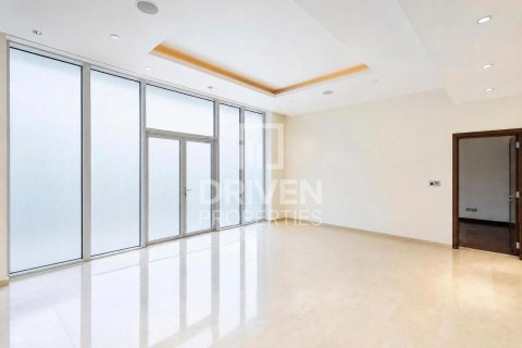 Appartamento a Palm Jumeirah, Dubai, EAU 1 camera da letto, 124.3 mq. № 759712