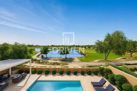 Villa en alquiler en Jumeirah Golf Estates, Dubai, EAU 5 dormitorios, 817.83 m2 № 759717 - foto 10