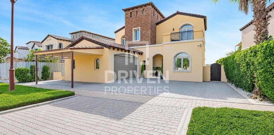 Villa en Jumeirah Golf Estates, Dubai, EAU 5 dormitorios, 817.83 m² № 759717