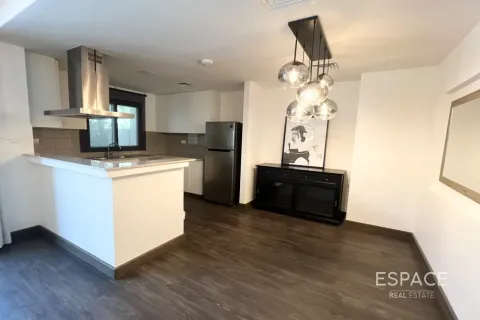 Maison de ville à vendre à  Dubai, EAU 3 chambres, 208 m2 № 737869 - photo 4